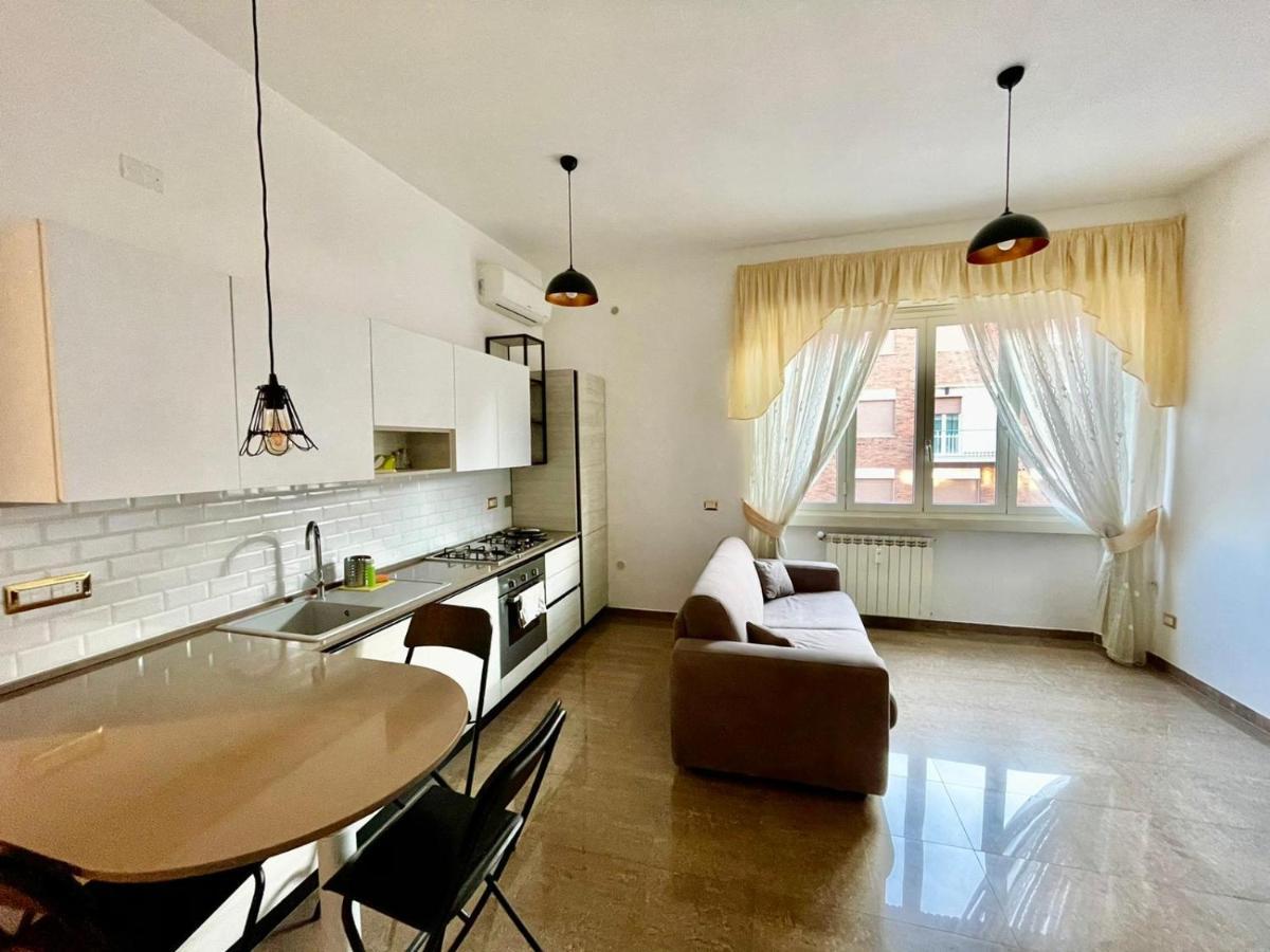 Interno Dieci Рим Екстериор снимка