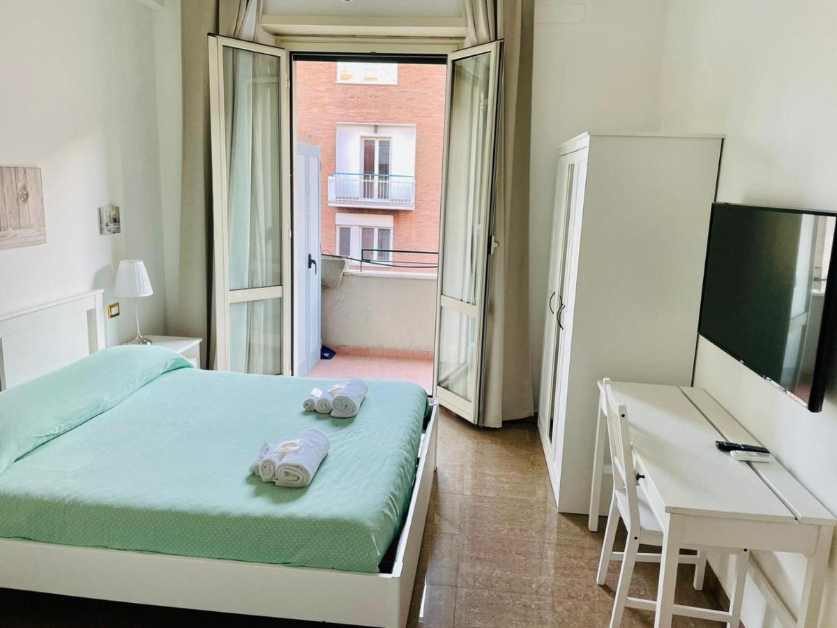 Interno Dieci Рим Екстериор снимка