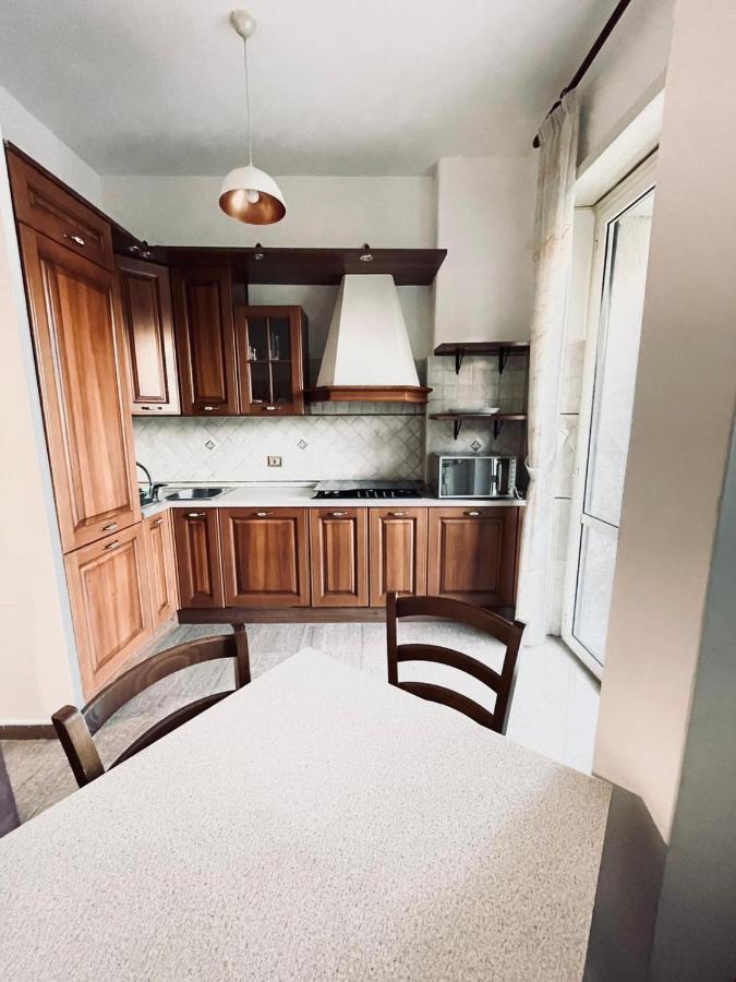 Interno Dieci Рим Екстериор снимка