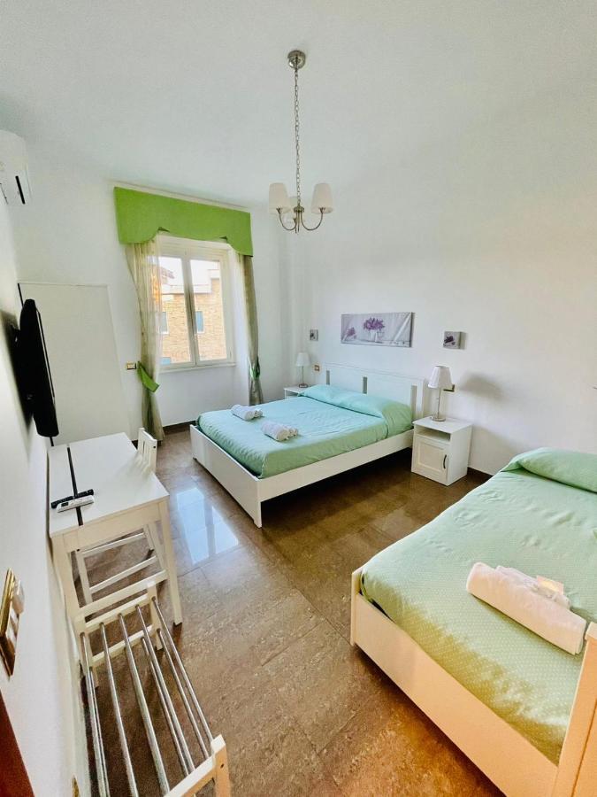 Interno Dieci Рим Екстериор снимка